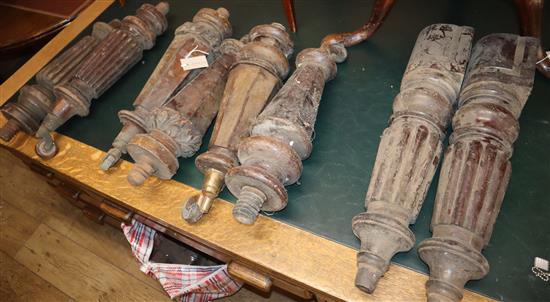 A quantity of Victorian table legs (16)